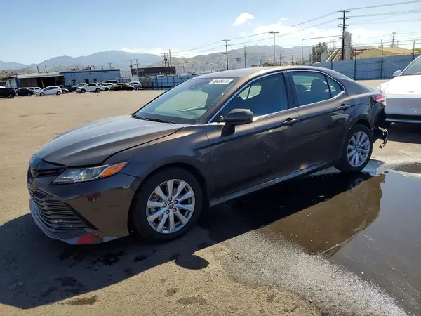 4T1B11HK4KU269613 2019 TOYOTA CAMRY - Image 1
