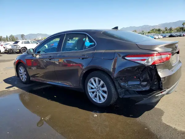 4T1B11HK4KU269613 2019 TOYOTA CAMRY - Image 2