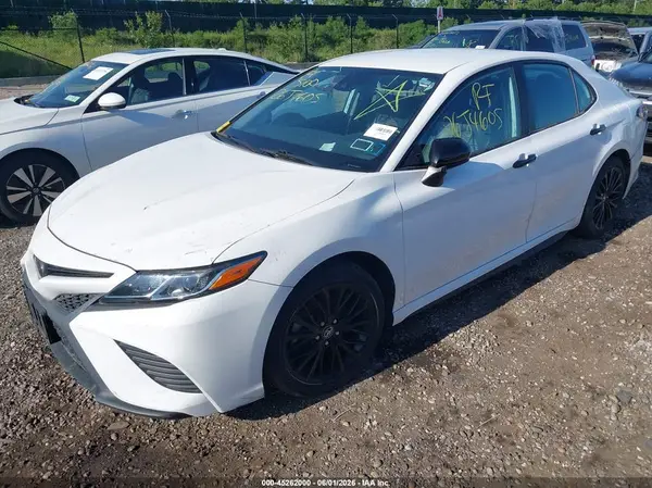4T1B11HK4KU269675 2019 TOYOTA CAMRY - Image 2