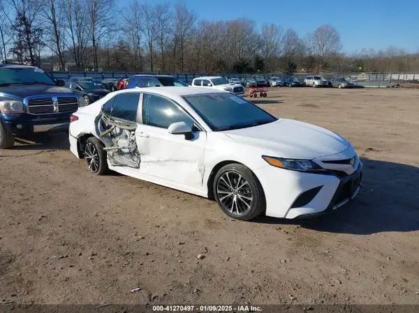 4T1B11HK4KU270535 2019 TOYOTA CAMRY - Image 1