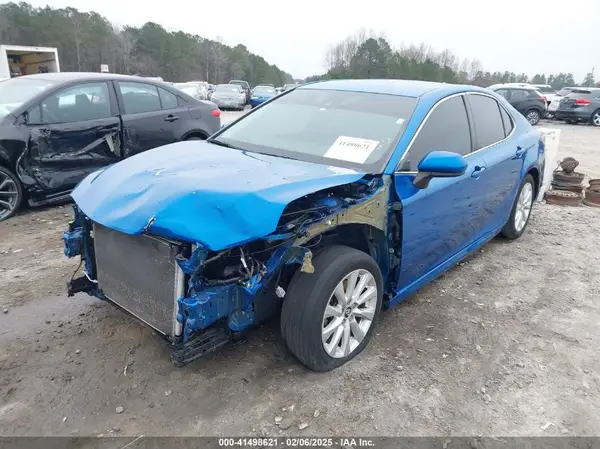 4T1B11HK4KU272348 2019 TOYOTA CAMRY - Image 2