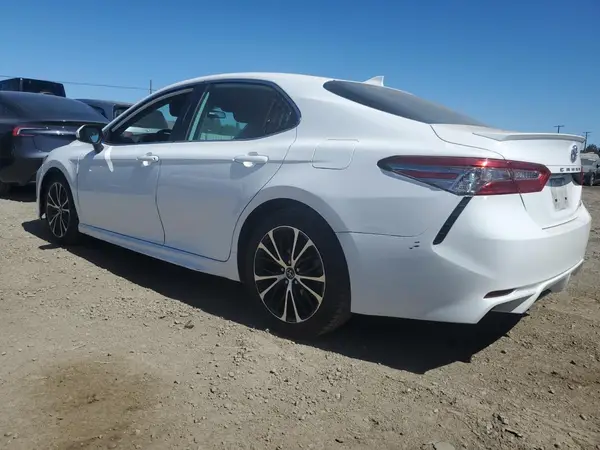 4T1B11HK4KU272429 2019 TOYOTA CAMRY - Image 2