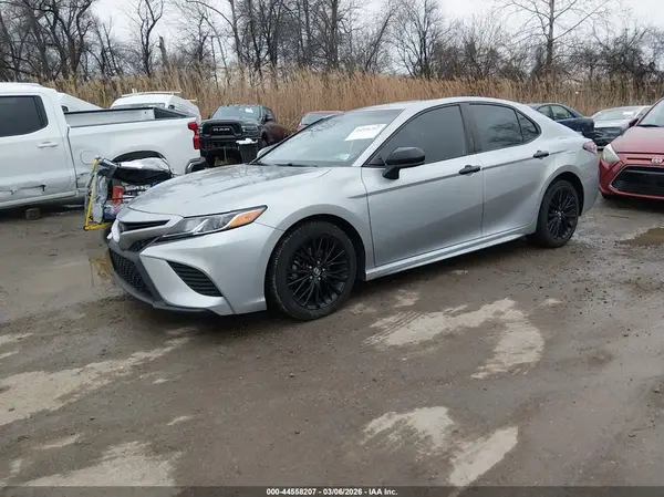 4T1B11HK4KU275797 2019 TOYOTA CAMRY - Image 2