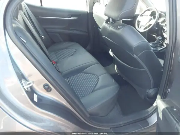 4T1B11HK4KU277162 2019 TOYOTA CAMRY - Image 8