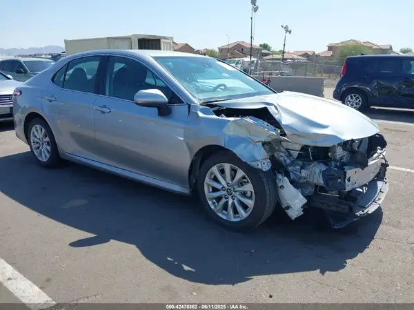 4T1B11HK4KU279316 2019 TOYOTA CAMRY - Image 1