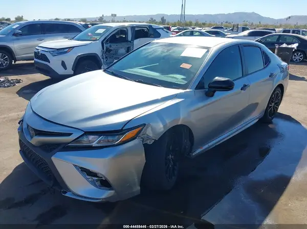 4T1B11HK4KU288727 2019 TOYOTA CAMRY - Image 2