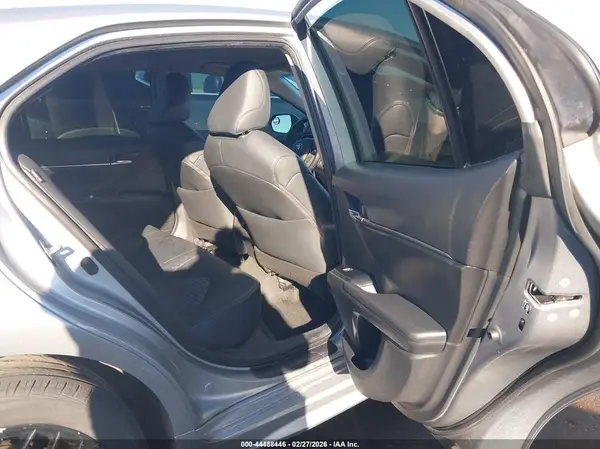 4T1B11HK4KU288727 2019 TOYOTA CAMRY - Image 8