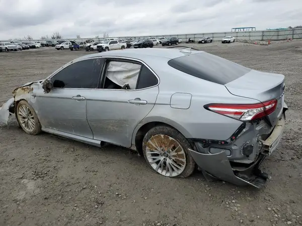 4T1B11HK4KU293197 2019 TOYOTA CAMRY - Image 2