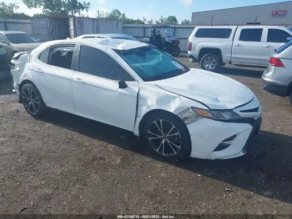4T1B11HK4KU293216 2019 TOYOTA CAMRY - Image 1