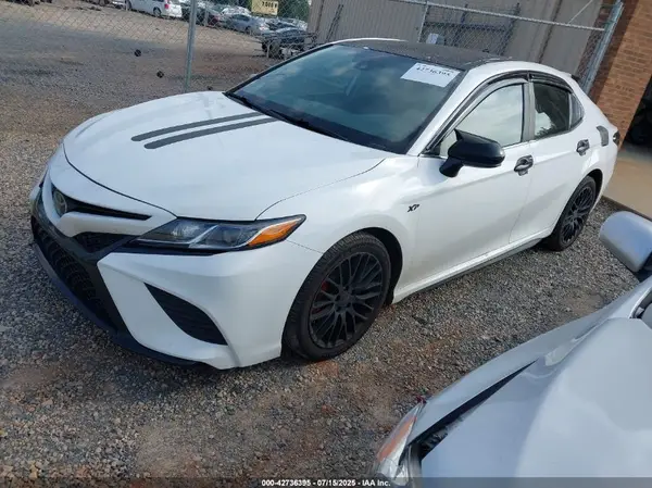 4T1B11HK4KU297749 2019 TOYOTA CAMRY - Image 2