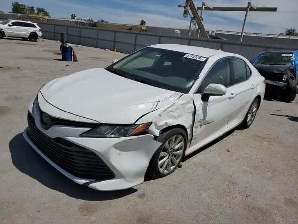 4T1B11HK4KU678887 2019 TOYOTA CAMRY - Image 1