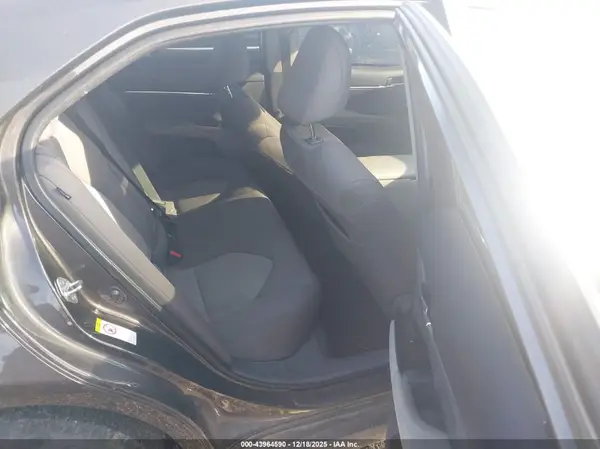 4T1B11HK4KU681045 2019 TOYOTA CAMRY - Image 8