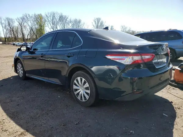 4T1B11HK4KU681885 2019 TOYOTA CAMRY - Image 2