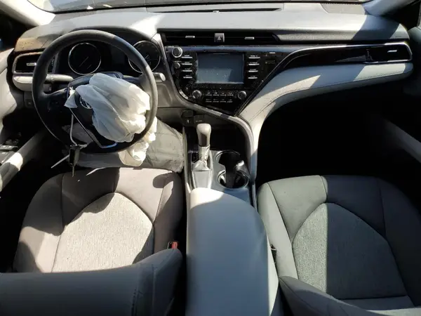 4T1B11HK4KU681885 2019 TOYOTA CAMRY - Image 8