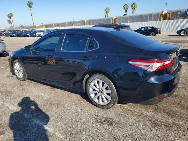 4T1B11HK4KU683488 2019 TOYOTA CAMRY - Image 2