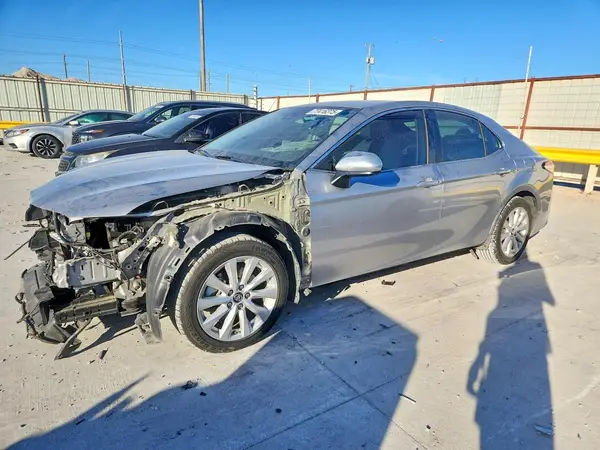 4T1B11HK4KU684401 2019 TOYOTA CAMRY - Image 1
