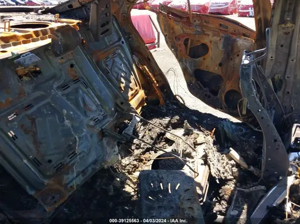 4T1B11HK4KU696077 2019 TOYOTA CAMRY - Image 8
