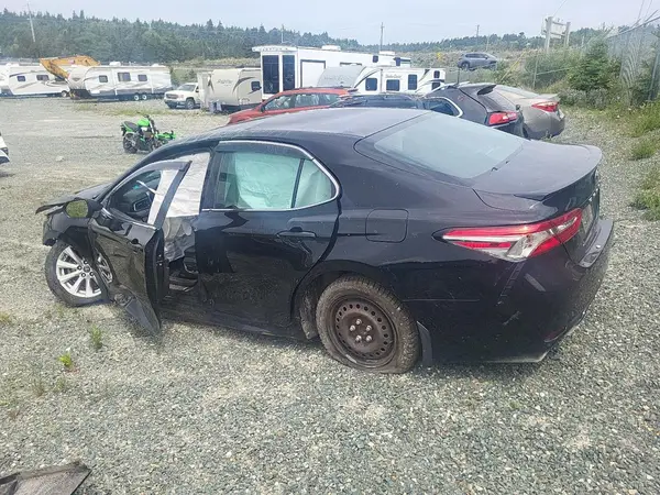 4T1B11HK4KU697584 2019 TOYOTA CAMRY - Image 2