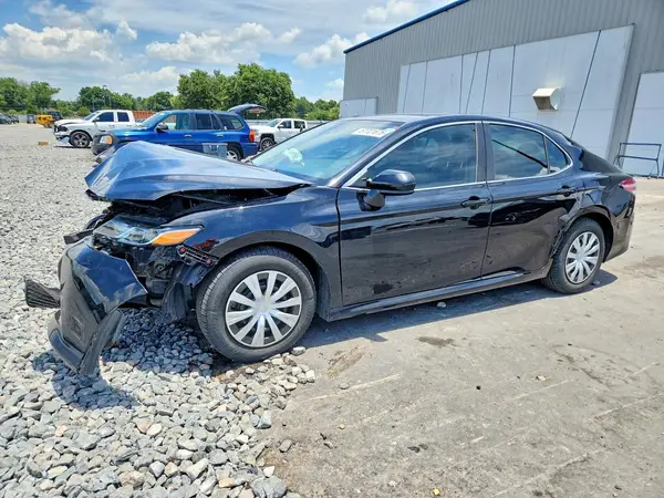 4T1B11HK4KU702041 2019 TOYOTA CAMRY - Image 1