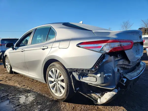 4T1B11HK4KU702847 2019 TOYOTA CAMRY - Image 2