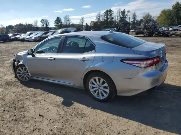 4T1B11HK4KU705277 2019 TOYOTA CAMRY - Image 2