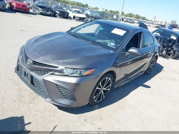 4T1B11HK4KU705554 2019 TOYOTA CAMRY - Image 2