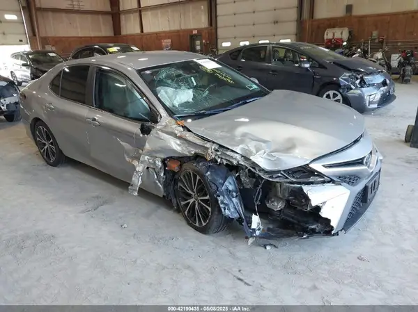 4T1B11HK4KU710852 2019 TOYOTA CAMRY - Image 1