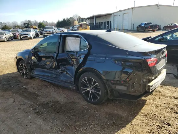 4T1B11HK4KU714514 2019 TOYOTA CAMRY - Image 2