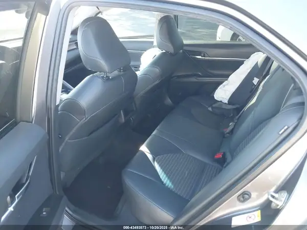 4T1B11HK4KU714870 2019 TOYOTA CAMRY - Image 8