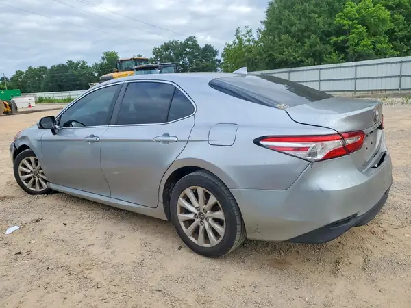 4T1B11HK4KU721317 2019 TOYOTA CAMRY - Image 2