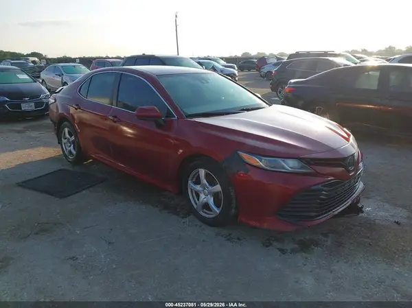 4T1B11HK4KU721818 2019 TOYOTA CAMRY - Image 1