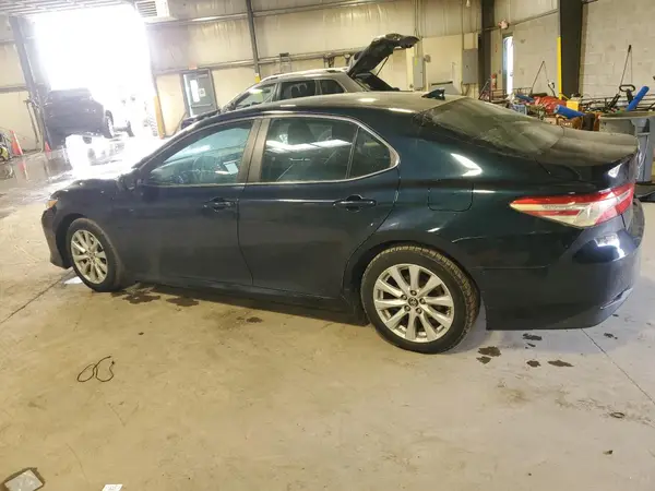4T1B11HK4KU722788 2019 TOYOTA CAMRY - Image 2