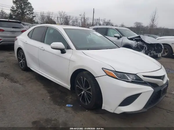 4T1B11HK4KU722810 2019 TOYOTA CAMRY - Image 1