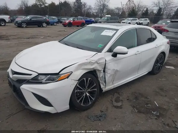4T1B11HK4KU722810 2019 TOYOTA CAMRY - Image 2