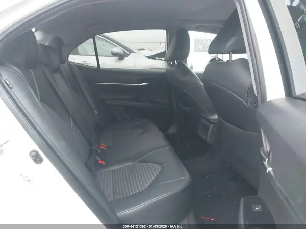 4T1B11HK4KU722810 2019 TOYOTA CAMRY - Image 8