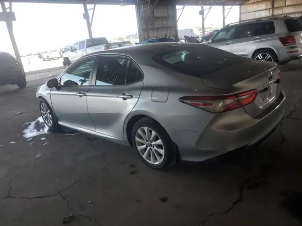 4T1B11HK4KU723813 2019 TOYOTA CAMRY - Image 2