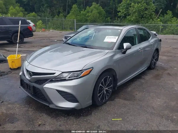 4T1B11HK4KU723956 2019 TOYOTA CAMRY - Image 2