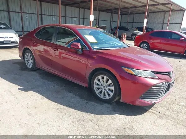 4T1B11HK4KU725075 2019 TOYOTA CAMRY - Image 1