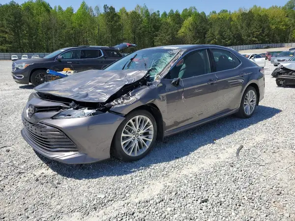 4T1B11HK4KU725979 2019 TOYOTA CAMRY - Image 1