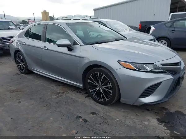 4T1B11HK4KU726601 2019 TOYOTA CAMRY - Image 1