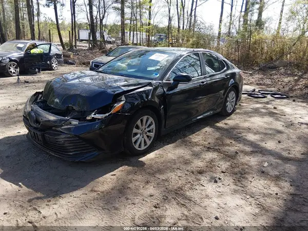 4T1B11HK4KU726971 2019 TOYOTA CAMRY - Image 2