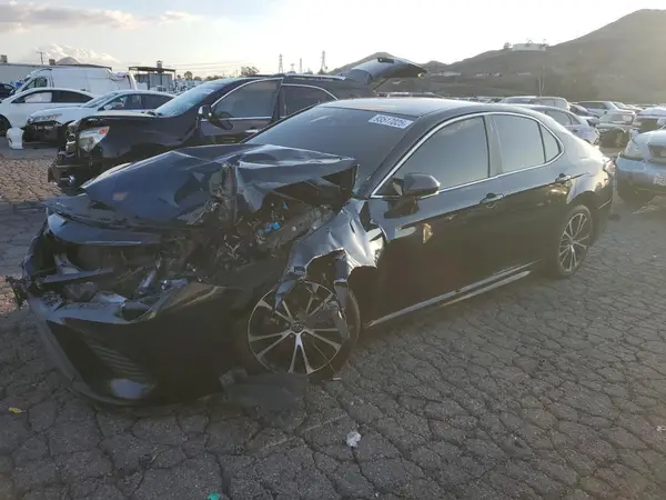 4T1B11HK4KU738649 2019 TOYOTA CAMRY - Image 1