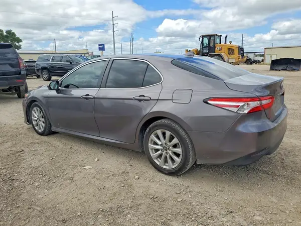 4T1B11HK4KU742037 2019 TOYOTA CAMRY - Image 2