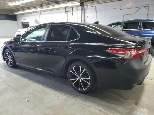 4T1B11HK4KU742460 2019 TOYOTA CAMRY - Image 2