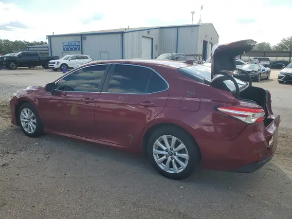4T1B11HK4KU743267 2019 TOYOTA CAMRY - Image 2