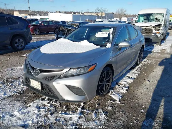 4T1B11HK4KU744175 2019 TOYOTA CAMRY - Image 2