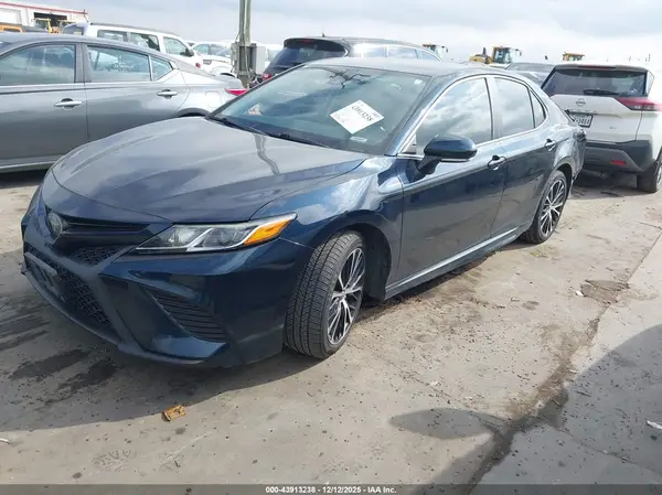 4T1B11HK4KU745360 2019 TOYOTA CAMRY - Image 2