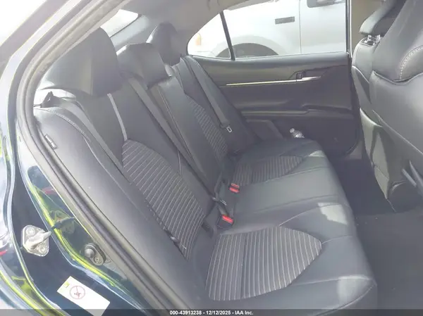 4T1B11HK4KU745360 2019 TOYOTA CAMRY - Image 8