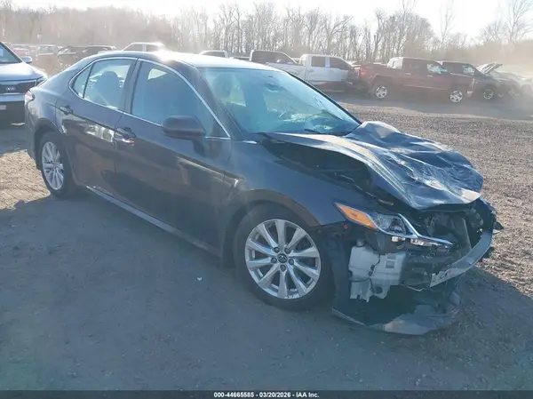 4T1B11HK4KU747948 2019 TOYOTA CAMRY - Image 1
