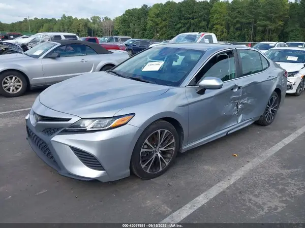 4T1B11HK4KU748520 2019 TOYOTA CAMRY - Image 2